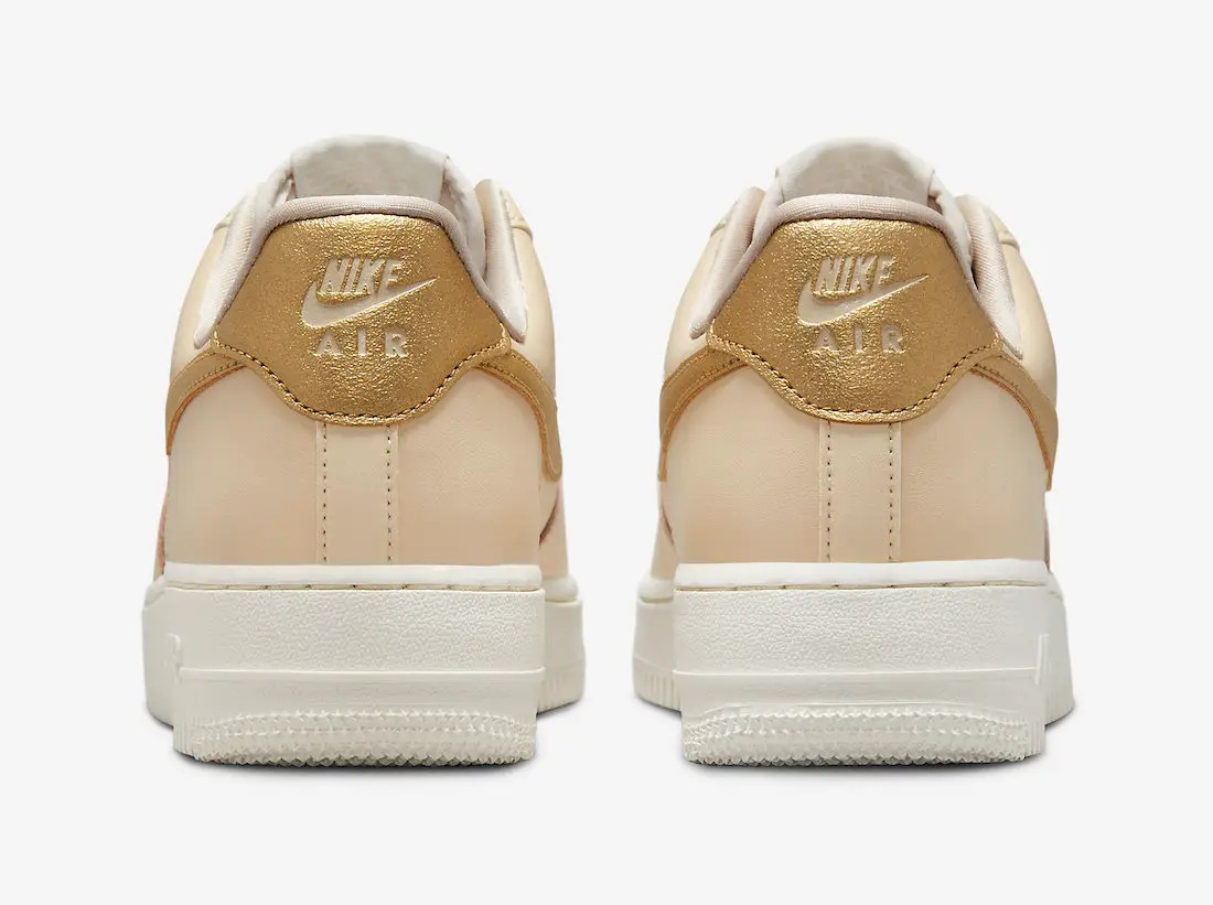 Кроссовки женские Nike Wmns Air Force 1 '07 DQ7569-102